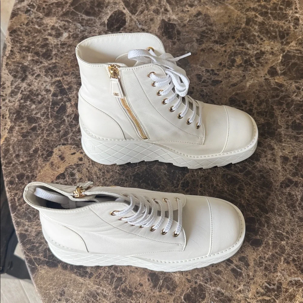 Chanel 24c white lambskin quilted wedge combat boot bootie sz 39